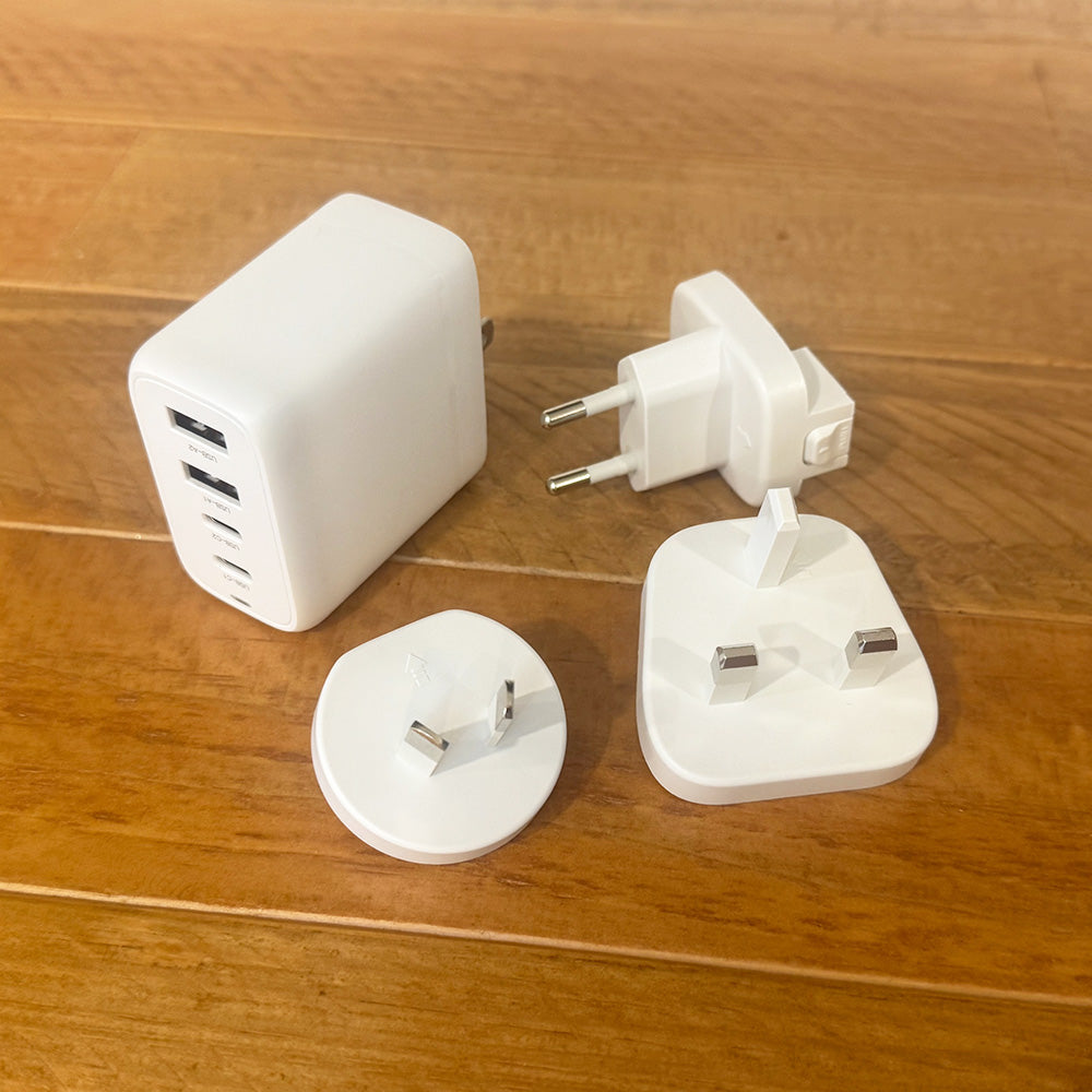 Korjo Universal Adapter with USB & USC Ports