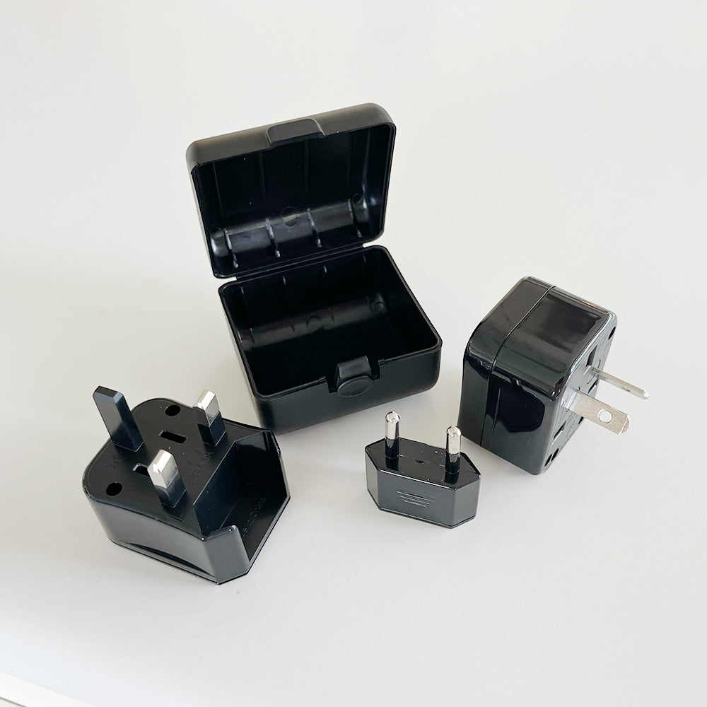 Object Universal Plug Universal adapter plug – Travel Store