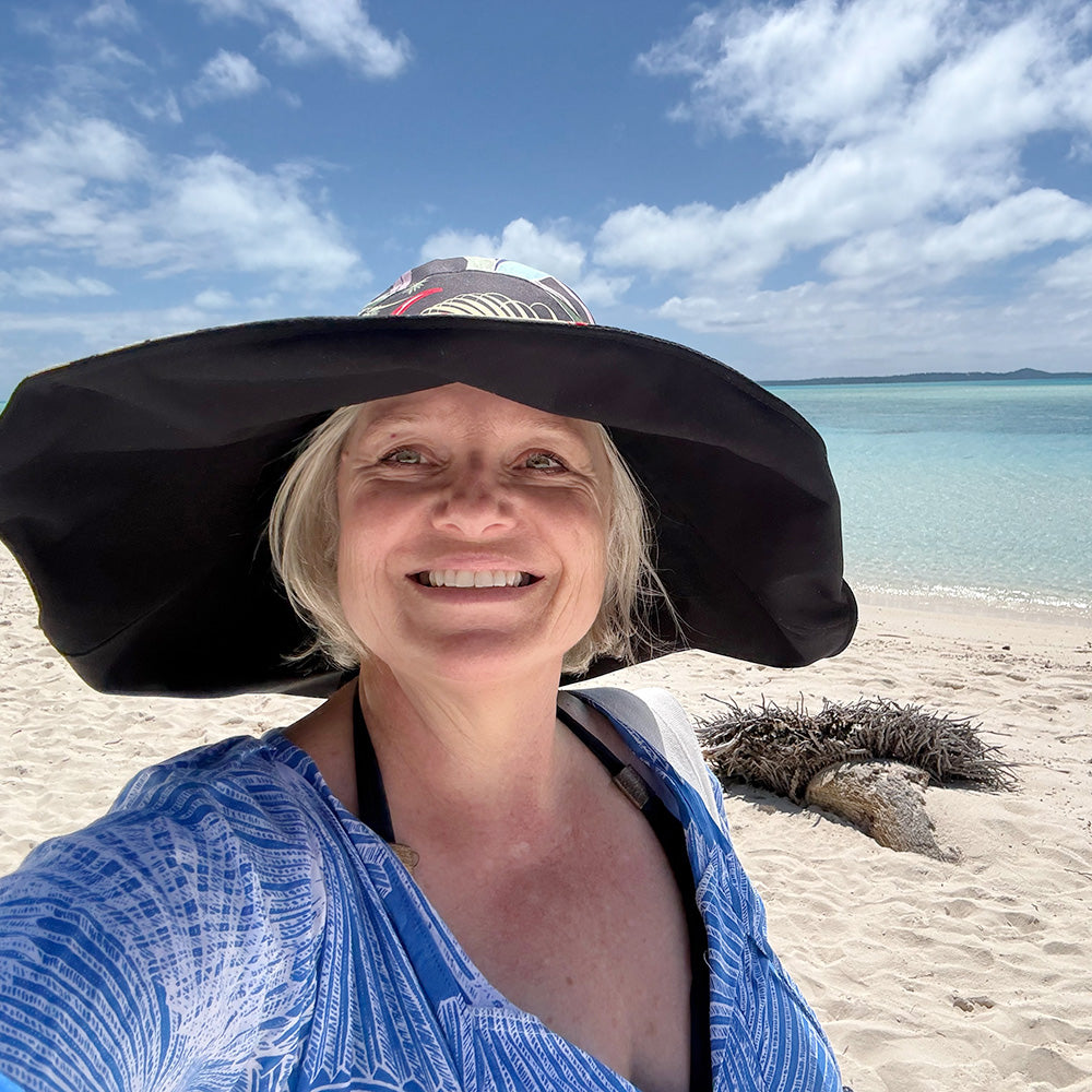 Wide brim UV sunhat