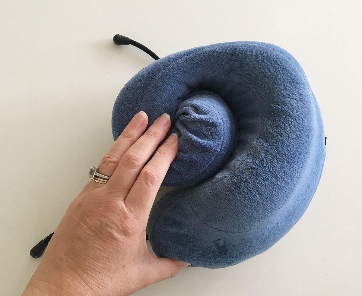 Roll up Cabeau neck pillow